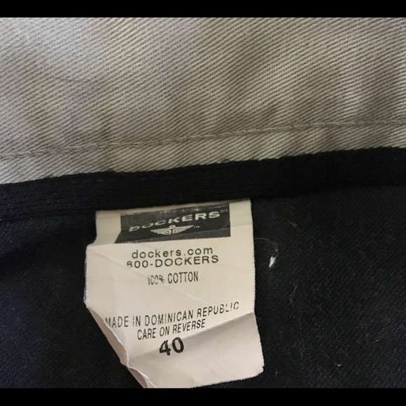 DOCKERS SHORTS LIKE NEW - SIZE 40 100% COTTON - Picture 3 of 4